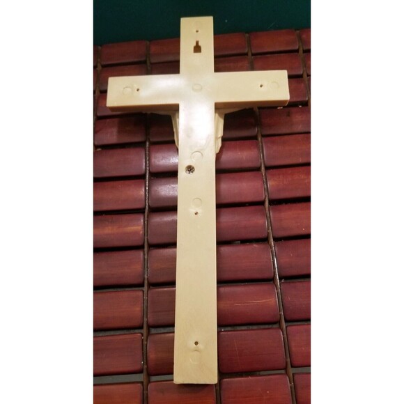 Vintage Resin Crucifix 12"x6" - Picture 4 of 4